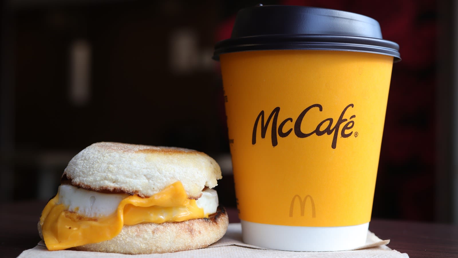 The Exact Time McDonald's Switches From Breakfast To Lunch