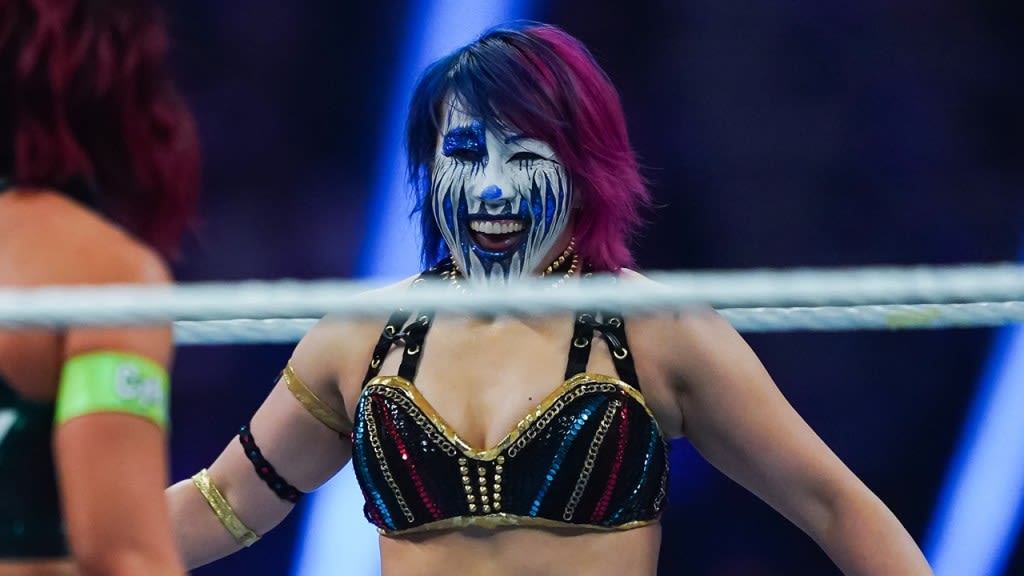 Asuka Comments On Knee Injury, Says She Needed To Get Treatment