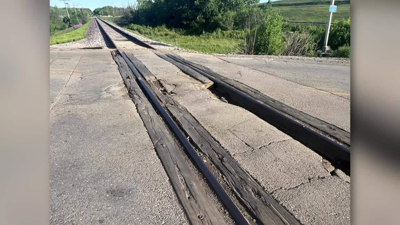 Germantown railroad tracks cause car damage, blown tires