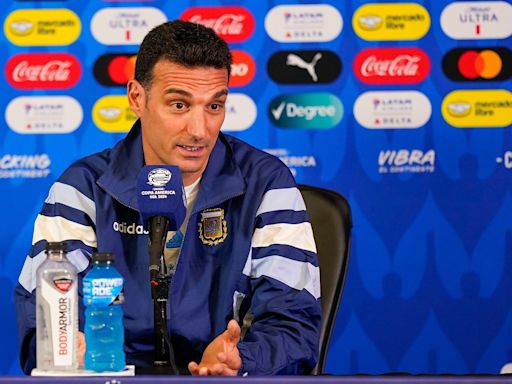 Lionel Scaloni se refirió a los rumores sobre ayudas arbitrales a la selección argentina: “En Qatar dijeron lo mismo”