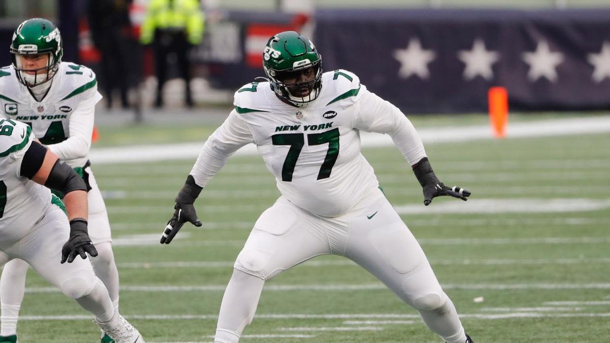 Eagles' Jordan Mailata endorsing Mekhi Becton's transition to guard: 'Makes me want to play next to him'