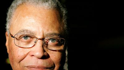 James Earl Jones dies at 93; beloved actor was known for use of commanding voice in ‘Star Wars’ and ‘The Lion King’