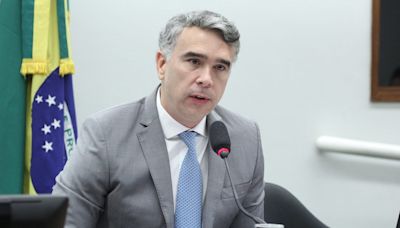 PT recua de candidatura própria e decide apoiar aliado de Renan Calheiros em Maceió