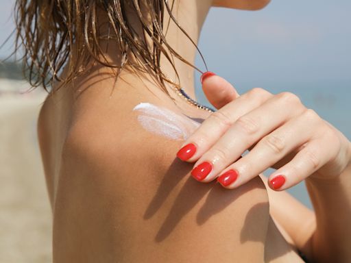 Dermatologists Are Sharing The Warnings About Skin Cancer That Could Save A Life