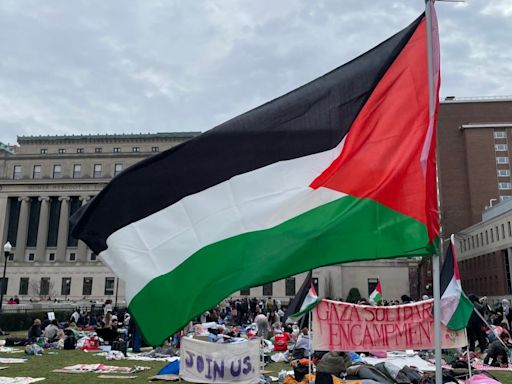 Continúan las protestas en el campus de Columbia University en medio de arrestos y expulsiones