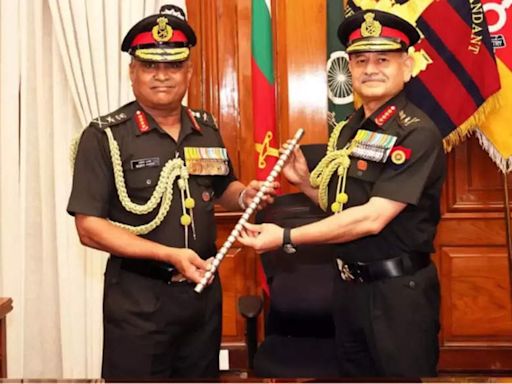 2. General Upendra Dwivedi takes charge as new Army chief - Times of India