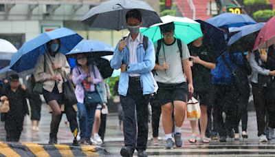 梅雨發威今仍有雨！下週連兩波鋒面 週二全台又濕又涼