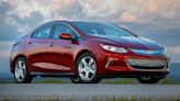 GM Reverses All-In EV Strategy to Bring Back Plug-In Hybrids