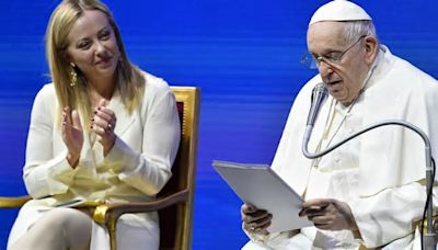 Papa Francesco al G7, l'annuncio di Giorgia Meloni: "Parteciperà ai lavori sull'AI"
