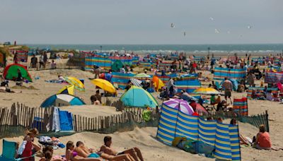 London teen, 17, dies in 'tragic accident' at West Wittering beach during school trip