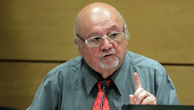 Presidente Boric lamenta el fallecimiento de Eduardo Contreras y destaca que fue un “gran defensor de los derechos humanos” - La Tercera