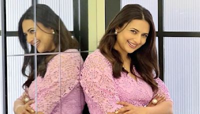 Divyanka Tripathi's pink dress sets summer fashion goals; PIC