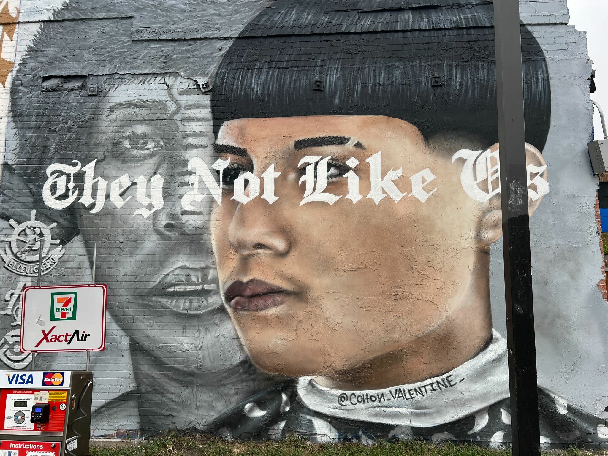 New San Antonio mural showcases 'Edgar haircut' amid controversy