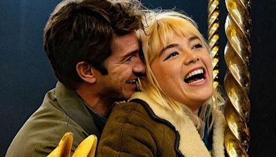 This Photo From Andrew Garfield And Florence Pugh's New Rom-Com Has People Howling For 1 Distracting Reason