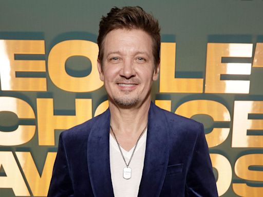 Jeremy Renner Says 'Sprinting' Up His Driveway Gave Him 'Hope' After Being Told He'd 'Never Walk...