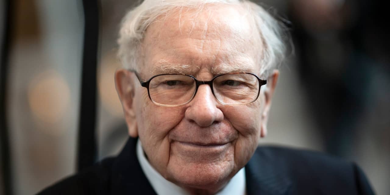 Warren Buffett Takes the Stage at Berkshire Hathaway’s 2024 Annual Meeting