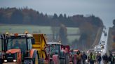 Colère des agriculteurs : Emmanuel Macron ne croit pas à la fin des mouvements