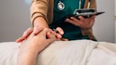 El polémico plan de Canadá para expandir el acceso a la eutanasia a las personas con enfermedades mentales