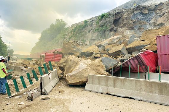 Rockfall closes SR 7 near Mingo Junction