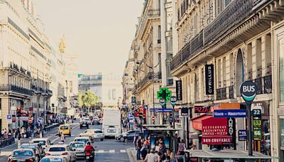 Le centre de Paris interdit à la circulation "de transit" d'ici octobre prochain