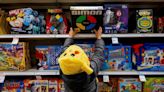 US shoppers set for cheapest holiday toys, coats and dresses in years