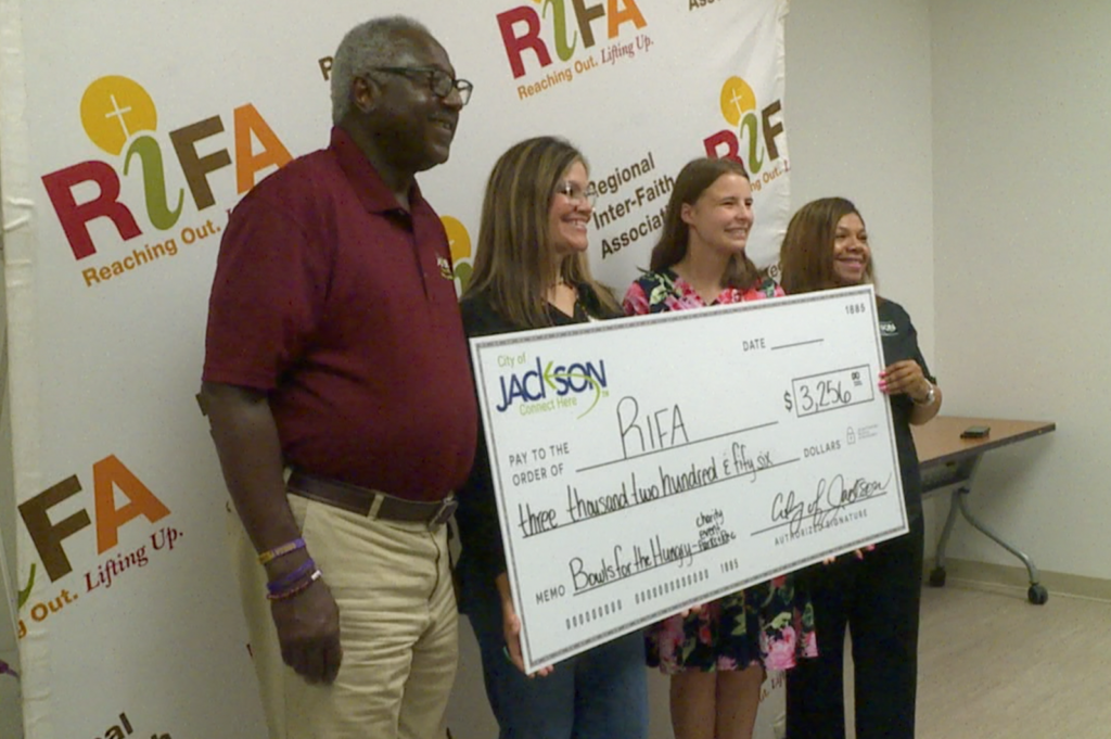 Jackson Parks and Recreation presents check to local nonprofit - WBBJ TV