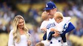 Freddie Freeman leaves Dodgers to be with ailing son