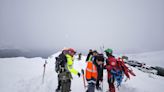 Rescatan a 20 personas que se encontraban aisladas en centro de ski de Lagunillas - La Tercera