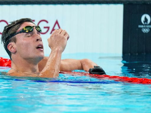 Eduardo Cisternas pulveriza el récord nacional de los 400 metros libres y avanza en la natación de París 2024 - La Tercera