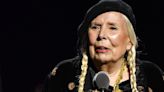Joni Mitchell Makes Grammy Performance Debut With ‘Both Sides Now’