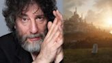 Neil Gaiman elogia Los Anillos de Poder y dice que es mejor que El Silmarillion