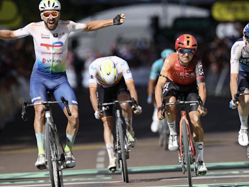 El francés Anthony Turgis gana una sufrida etapa 9 del Tour en un cierre de infarto