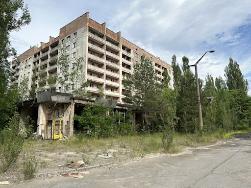 Invasão russa paralisa turismo de Chernobyl, que volta a ser terra arrasada