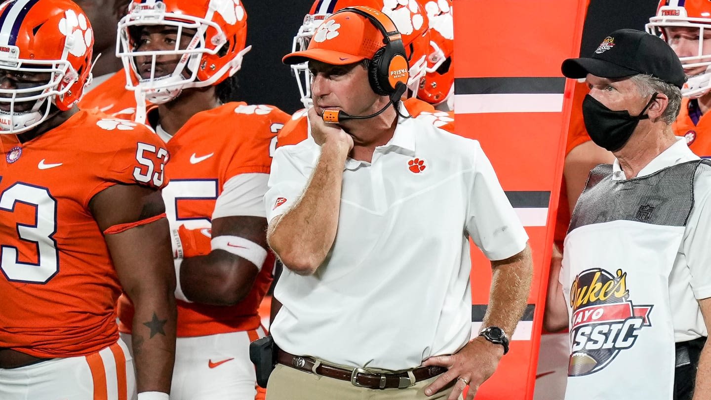 Clemson Tigers Fall in New 2025 Recruiting Rankings