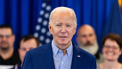 Biden anuncia que triplicará los aranceles al acero de China para ganarse el voto obrero