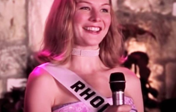 Miss Congeniality s Heather Burns Reminds Us She s a True Queen on the Perfect Date - E! Online