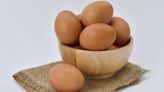 ¿Los huevos se guardan afuera o adentro de la heladera? | Sociedad