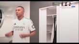 Mbappé uniformado con la equipación del Real Madrid por primera vez - MarcaTV