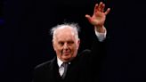 Daniel Barenboim renuncia a la dirección musical de la Ópera de Berlín: “Ya no puedo ofrecer el rendimiento que, con razón, se exige”