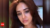 Disha Patani's guide to minimalistic makeup trends for summer 2024 | - Times of India