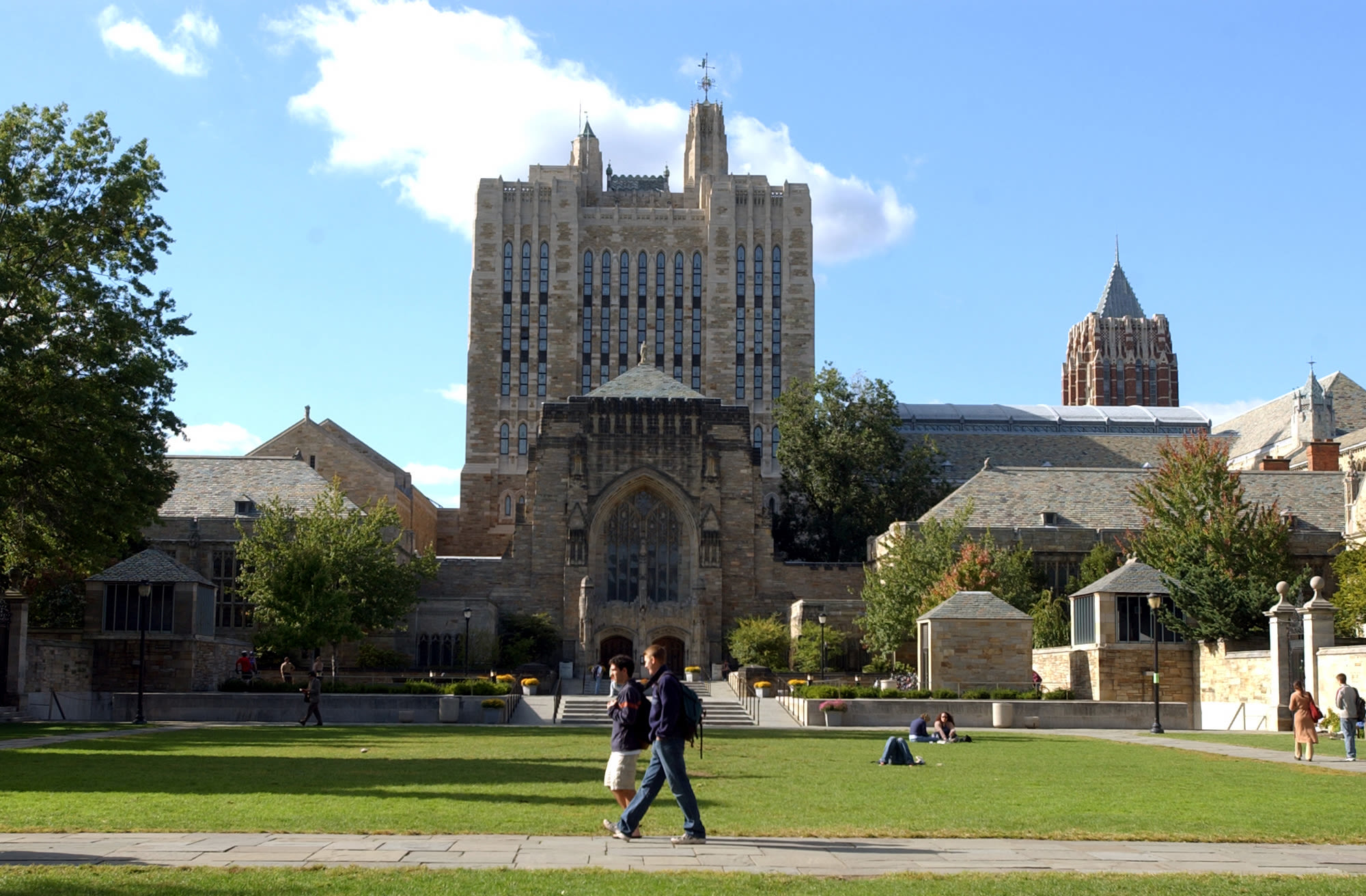 CT won't ban legacy admissions in higher ed, after lawmakers weaken proposed bill to a study