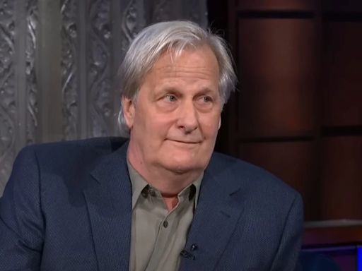 Jeff Daniels Criticizes Marjorie Taylor Greene and Matt Gaetz for Being ‘Intoxicated’ With Their Desire for Fame | Video