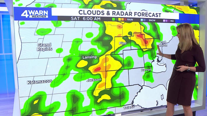 Timeline for weekend showers, storms in Metro Detroit