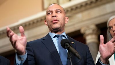 Jeffries: Biden not weighing in on whether Democrats should save Johnson