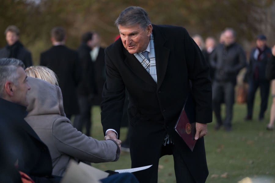 Sen. Joe Manchin leaves Democratic Party, registers as independent