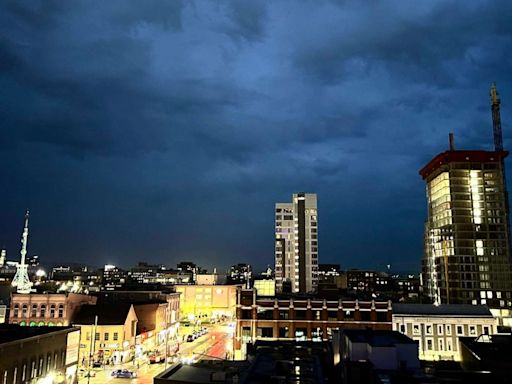 Tens of thousands without power in Ontario and Quebec after severe thunderstorms, tornado warnings