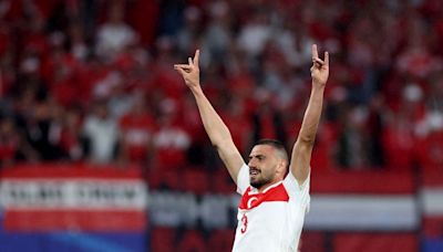 Por qué Merih Demiral no juega el Turquía-Países Bajos de Eurocopa 2024, por qué lo sancionó la UEFA y qué significa el gesto que hizo contra Austria | Goal.com Argentina