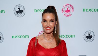 Janice Dickinson reveals she had first plastic surgery procedure at 32