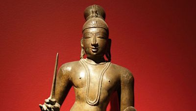 Oxford museum returns ‘stolen’ 500-year-old statue to India