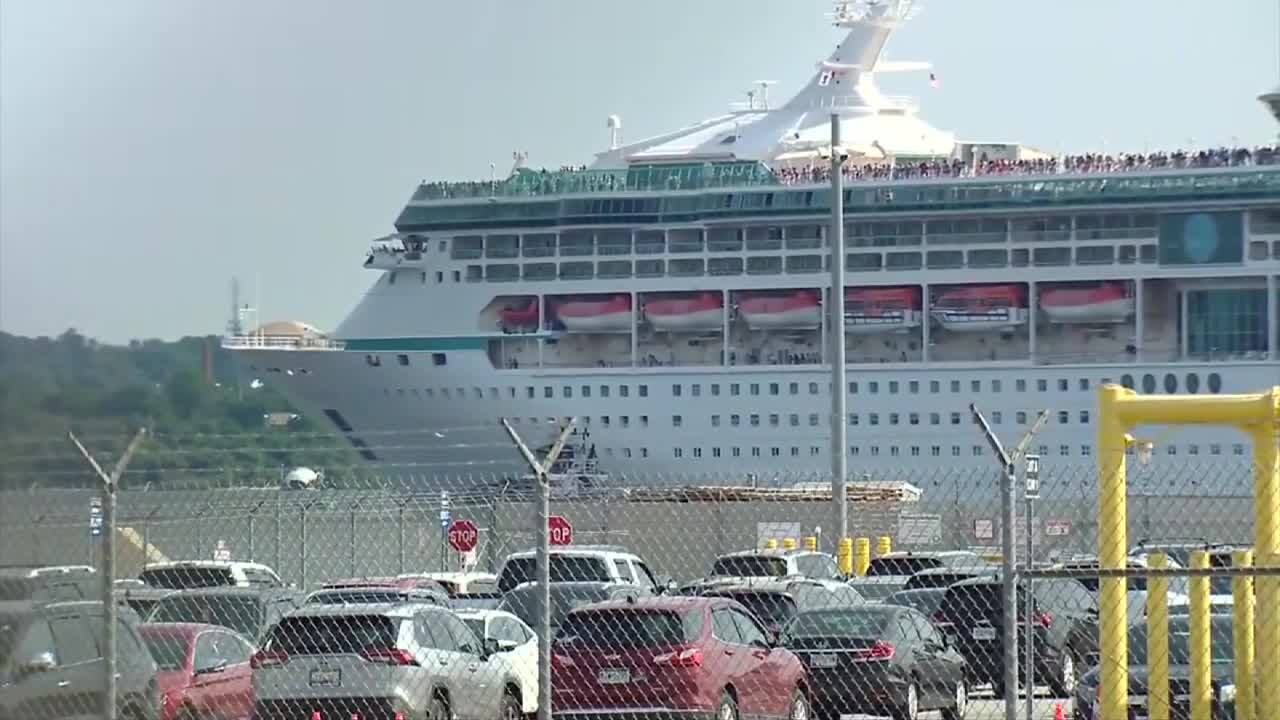 Cruise ships set sail out of Baltimore for the first time since bridge collapse - WSVN 7News | Miami News, Weather, Sports | Fort Lauderdale